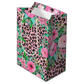 Elegantes rosa Leopard Print und Blumendesign Mittlere Geschenktüte (Rückseite Schrägansicht)