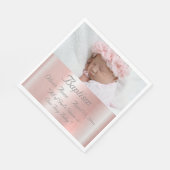 Elegantes rosa Metallisches Foto Name Baby Girl Ta Serviette (Ecke)