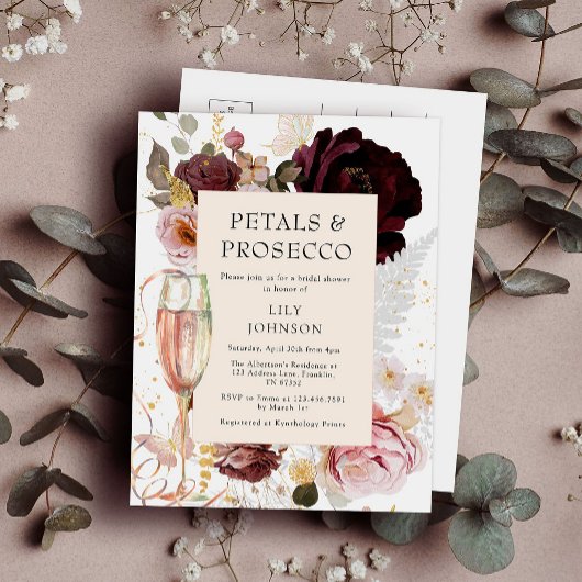 Elegantes Rosa Petals & Prosecco Brautparty Einladungspostkarte