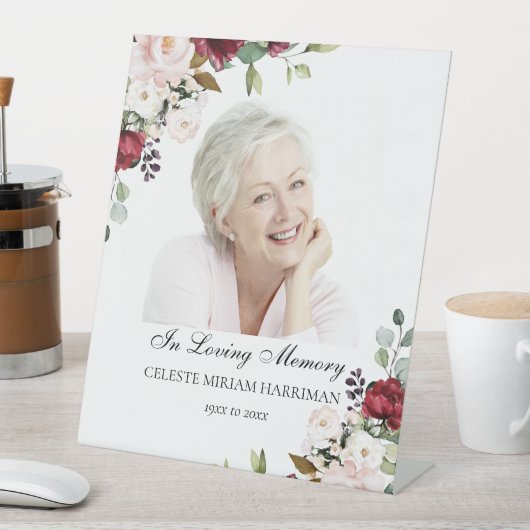 Elegantes Rosa Rose Blumenbeerdigung Foto Sockelschild (In Situ)