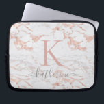 Elegantes rosa Rose Gold Foil Marmor Monogramm Laptopschutzhülle<br><div class="desc">Eleganter Chic Blush Pink | Rose Gold Foil Monogram mit trendigem Rosa oder Rose Goldfolie Marmor und Ihrem individuelle Name und Monogramm.</div>