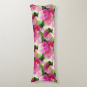 Elegantes rosa-weiße Eingeweihte Blume-Muster Seitenschläferkissen (Vorderseite Vertikal)