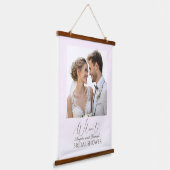 Elegantes, rosafarbenes Brautparty Wandteppich Mit Holzrahmen (Gewinkelt)