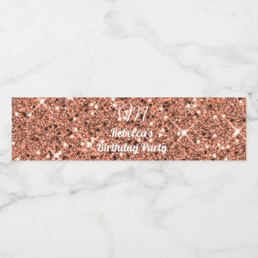 Elegantes Rose Gold Glitzer Monogram Gastgeschenk Wasserflaschenetikett (Einzelnes Label)