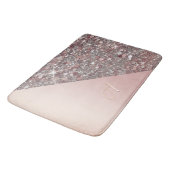 Elegantes Roségold-Monogramm Badematte (Schrägansicht)