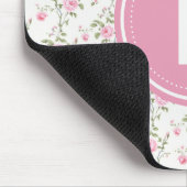 Elegantes Rosenblumen-Muster-Monogramm Mousepad (Ecke)