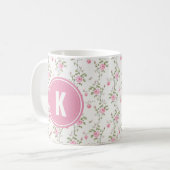 Elegantes Rosenblumenmuster Monogramm Kaffeetasse (Vorderseite Links)