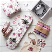 Elegantes Rot-Rot-Rosa-Blume-Muster Skateboard
