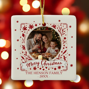 Elegantes rotes florales Frohe Weihnachten Familie Keramikornament