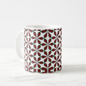 Elegantes rotes Petalmuster auf schwarz | Moderne  Kaffeetasse (Vorderseite Links)