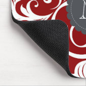 Elegantes Rotwein-Monogramm-Blumentapete Mousepad (Ecke)