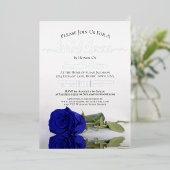 Elegantes Royal Blue Rose & Silver Brautparty Folieneinladung (Stehend vorne)