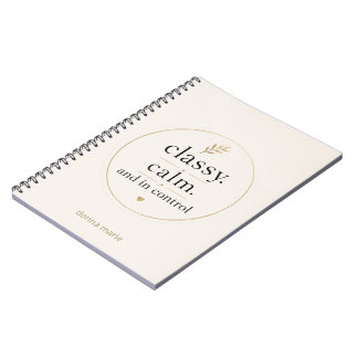 Elegantes, ruhiges und kontrolliertes feminines Jo Notizblock
