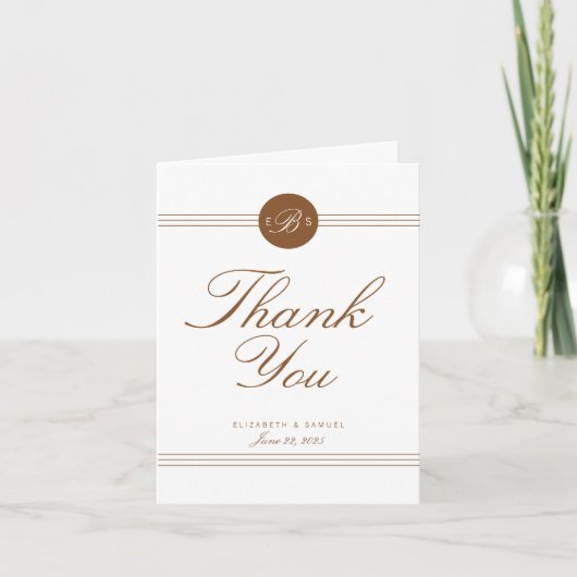 Elegantes schickes weißes Monogramm Browns danken Dankeskarte (Vorderseite)