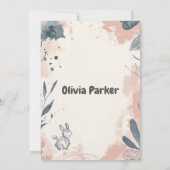 Elegantes Schiefergrau und Rosa Aquarellbaby Einladung (Rückseite)