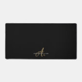 Elegantes Schlichtes Black-Gold-Script-Monogramm Schreibtischunterlage (Vorderseite)