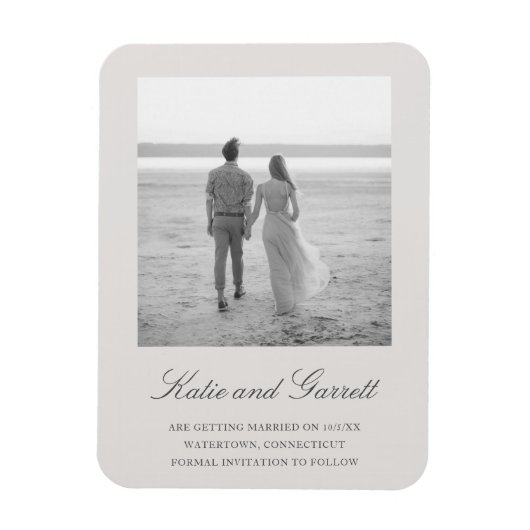 Elegantes schlichtes graues Foto Save the Date Magnet (Vertikal)