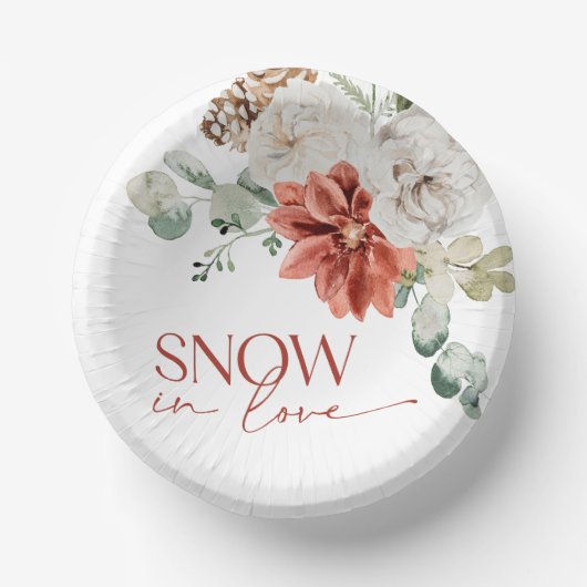 Elegantes Schnee in Liebe Winter Rotes Brautparty Pappteller (Vorderseite)