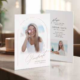 Elegantes Schriftbogen-Foto-Abschlussankündigung Folieneinladung
