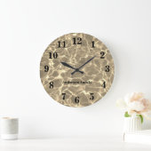 Elegantes Schwarz Fett Zahlen Ozeanisches Foto per Große Wanduhr (Zuhause)