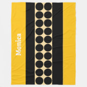 Elegantes Schwarz   &  GelbPunkte Monogramm Name Fleecedecke (Vorderseite)