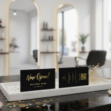 Elegantes Schwarz & Gold Schriftzug Grand Opening 
