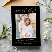 Elegantes Schwarz-Gold-Script-Foto Save the Date Folieneinladung