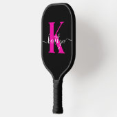 Elegantes Schwarz-Hot-Pink-Script-Monogramm Pickleball Schläger (Links)