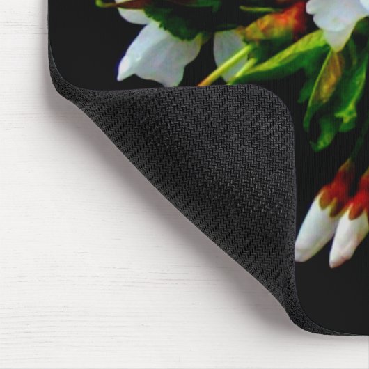 Elegantes, Schwarz-weiß blühendes weißes Blossom Mousepad (Ecke)