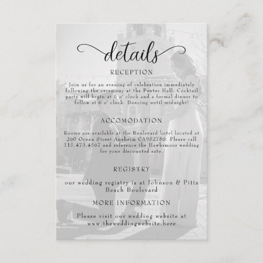 Elegantes Schwarz-Weiß-Foto Hochzeit Begleitkarte (Vorderseite)