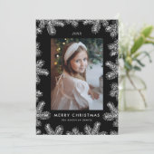 Elegantes Schwarz-Weiß-Kiefernrahmen-Foto Feiertagskarte (Stehend Vorderseite)