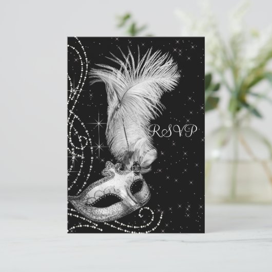 Elegantes Schwarz-Weiß-Masquerade-Party-UAWG RSVP Karte (Stehend Vorderseite)