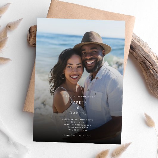 Elegantes Schwarz-Weiß-Overlay-Foto Hochzeit Einladung