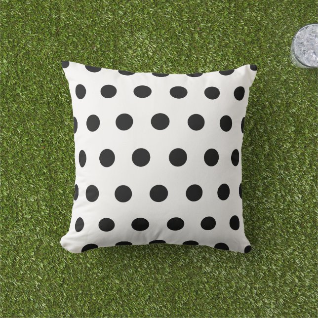 Elegantes Schwarz-Weiß-Polka-Punktmuster Kissen (Golfball-Marker)