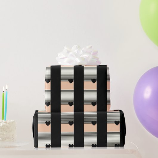 Elegantes Schwarz-Weiß-Rosa Herz & Streifen Gesche Geschenkpapier (Partygeschenke)