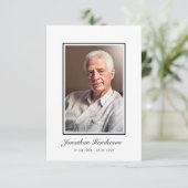 Elegantes Schwarz-Weiß-Script-Begräbnis-Foto Dankeskarte (Stehend Vorderseite)