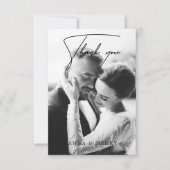 Elegantes Schwarz-Weiß-Script-Foto Hochzeit Dankeskarte (Vorderseite)