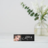 Elegantes Schwarz-Weiß-Script-Foto-Make-up Mini Visitenkarte (Stehend Vorderseite)