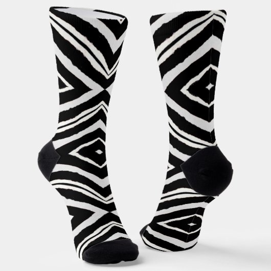 Elegantes Schwarz-Weiß-Zebra-Tiermuster Socken (Gewinkelt)