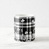 Elegantes, Schwarz-weißes kariertes Muster Kaffeetasse (Mittel)