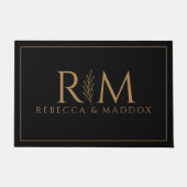 Elegantes schwarzes Gold-Monogramm Fußmatte (Vorderseite)