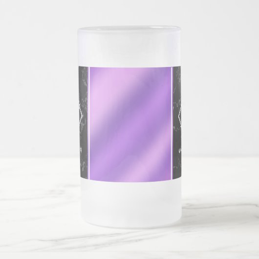 Elegantes Schwarzes Marmor und Lila Foil Monogramm Mattglas Bierglas (Mittel)