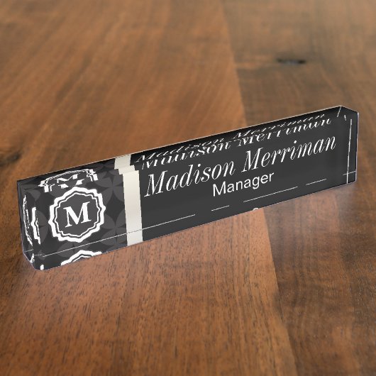 Elegantes schwarzes Monogramm Namensplakette (Seite)