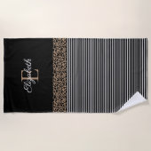 Elegantes Schwarzes Monogramm Strandtuch (Vorderseite)