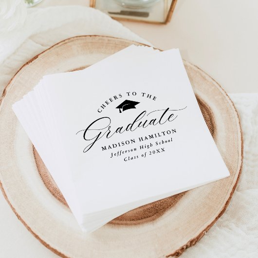 Elegantes schwarzes Skript ruft den Graduate an Serviette