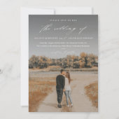 Elegantes Script 2 Foto Overlay Wedding Einladung (Vorderseite)