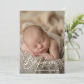 Elegantes Script Baby Boy Girl Baptism Foto Gold Einladung (Stehend Vorderseite)