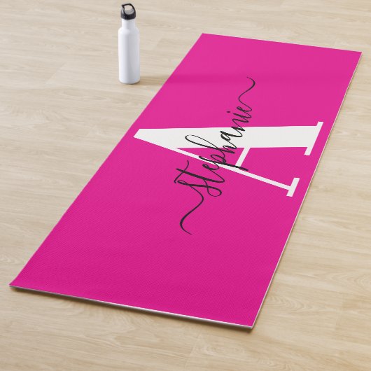 Elegantes Script Big Monogram A Hot Pink Yogamatte (Beispiel)