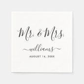 Elegantes Script Black and White Mr. and Mrs. Serviette (Vorderseite)