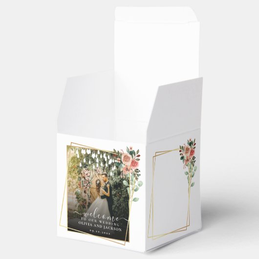 Elegantes Script Black and White Wedding Willkomme Geschenkschachtel (Geöffnet)